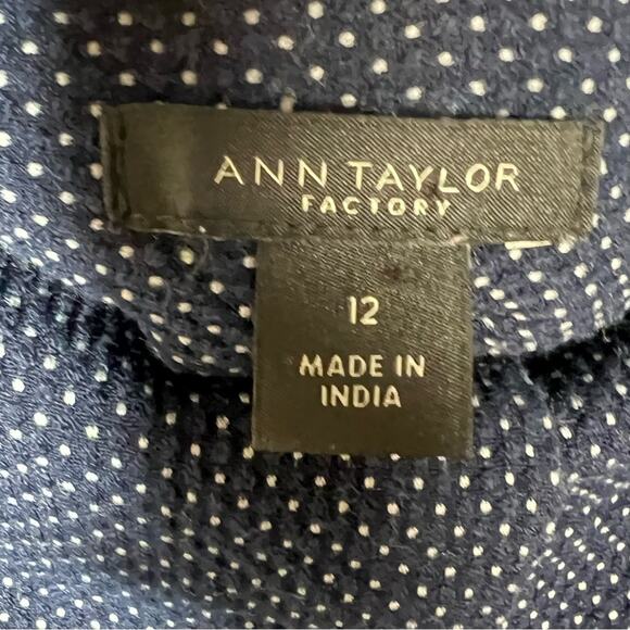 Ann Taylor navy blue polka dot slim leg dress pants size 12 B91 - Picture 3 of 5